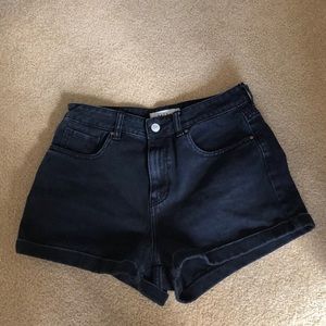 PACSUN BLACK MOM SHORTS